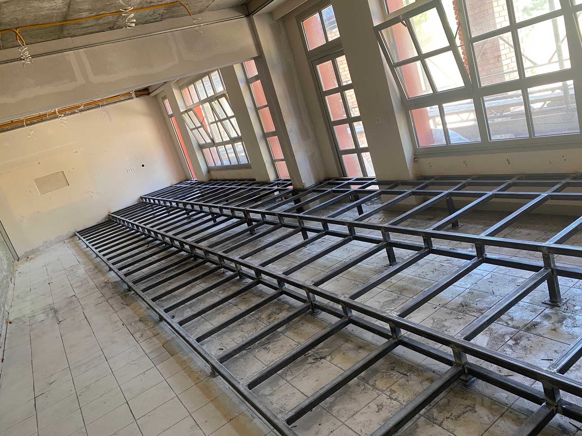 Μεταλλικές κατασκευές Μεταλλικές κατασκευές